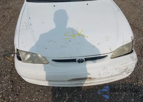 1998 Toyota Corolla Le from USA, damaged, VIN 2T1BR12E8WC031833